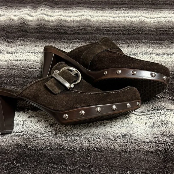 Stuart Weizmann Brown suede buckle studded clogs - Picture 8 of 8